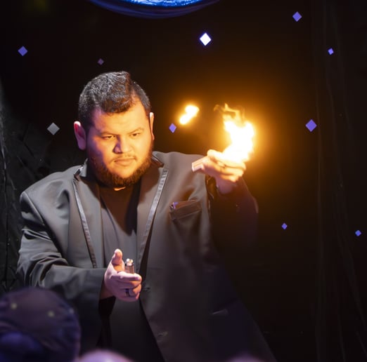 Gallery photo 2 of Industry Leading Close-up Magic