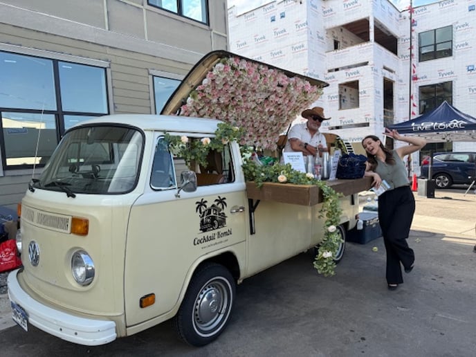 Gallery photo 9 of Intoxicology Mobile Mixology