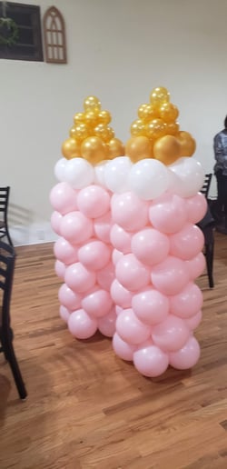 Gallery photo 6 of Sparkle City Balloon Boutique