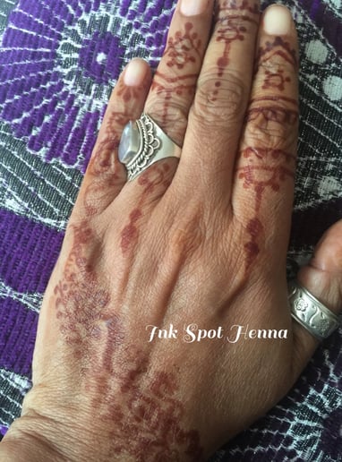 Gallery photo 2 of Ink Spot Henna Tattoo & Amina Designs