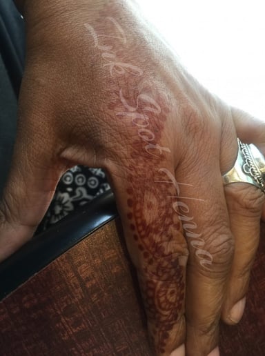 Gallery photo 4 of Ink Spot Henna Tattoo & Amina Designs