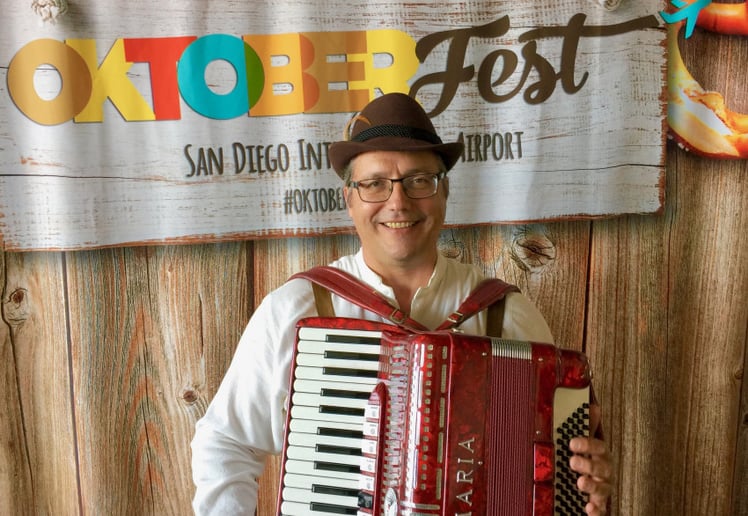 Gallery photo 3 of International Concert Accordionist