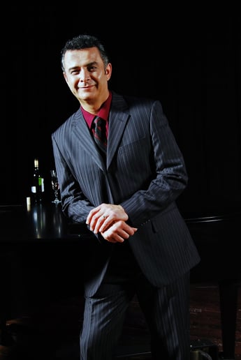 Gallery photo 9 of International Singer