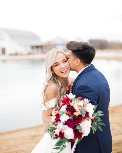 Gallery photo 4 of Intimate Elopements & Tiny Weddings