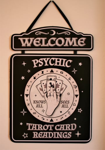 Gallery photo 2 of Intuitive Carol Lynne