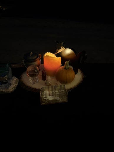 Gallery photo 2 of Sheena's Psychic, Medium, Intuitive, and Tarot/Oracle Card Readings