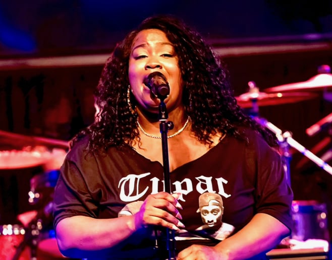 Gallery photo 1 of Velvet Reign