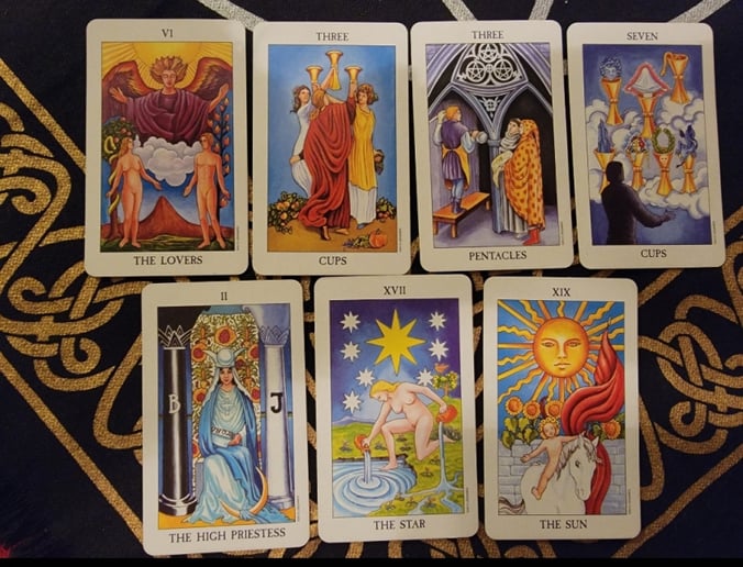 Gallery photo 7 of Intuitive Tarot Reading