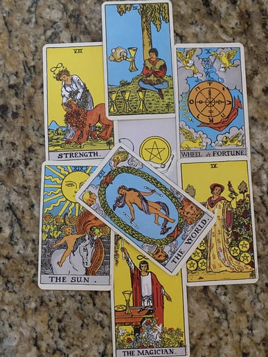 Gallery photo 4 of Intuitive Tarot Readings