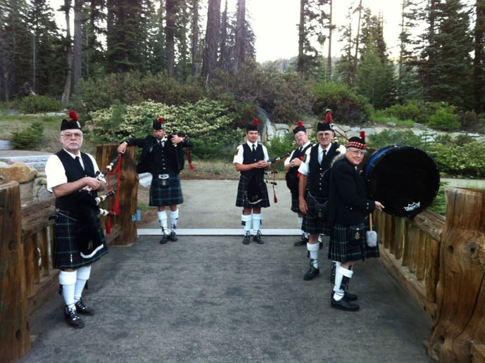 Gallery photo 4 of IPIPEIT Bagpiper For Hire