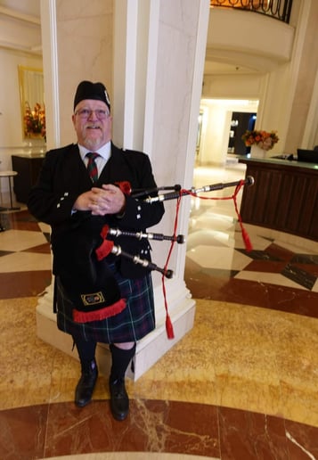 Gallery photo 12 of IPIPEIT Bagpiper For Hire