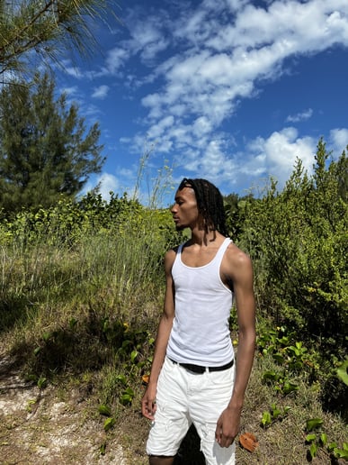 Gallery photo 2 of Irie Eze