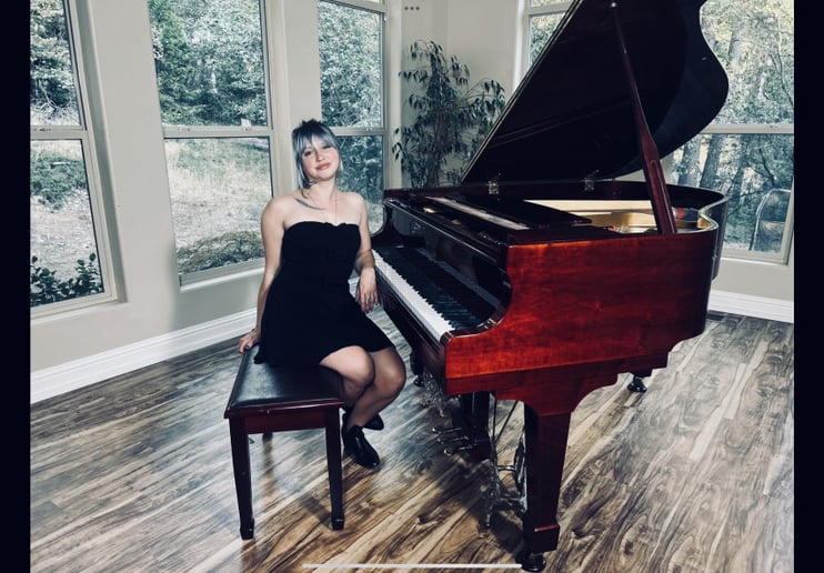 Gallery photo 1 of Iris Piano and Keyboards