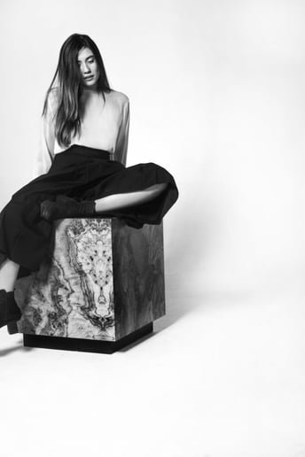 Gallery photo 5 of Isabella Du Graf