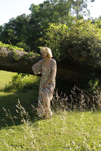 Gallery photo 4 of Isabella Hardin Photo