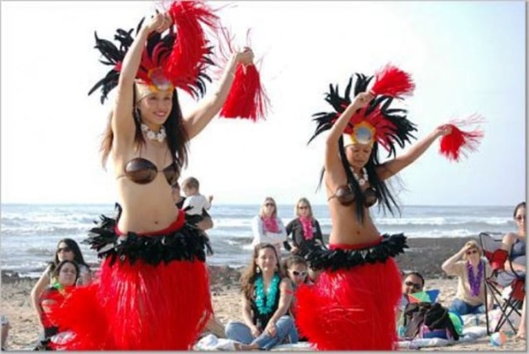 Gallery photo 8 of Island Breeze Entertainment