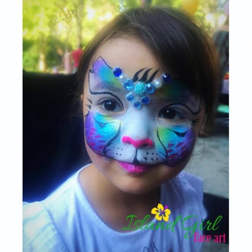 Gallery photo 1 of Island Girl Face Art