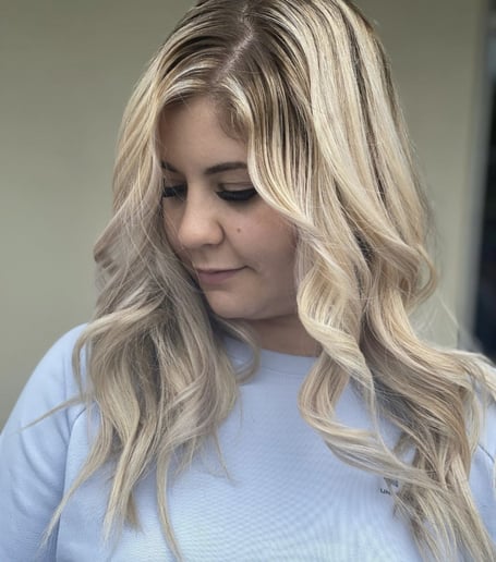 Gallery photo 5 of Isn’t she lovely hairstyling