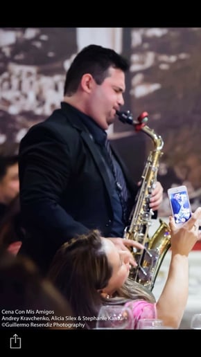 Gallery photo 1 of Itan Sax