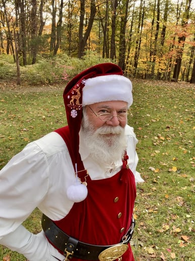 Gallery photo 8 of It's Santa by George