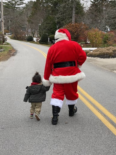 Gallery photo 3 of It's Santa by George