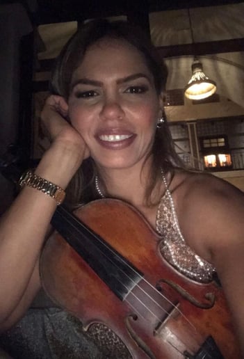 Gallery photo 7 of Ivette Ferreira