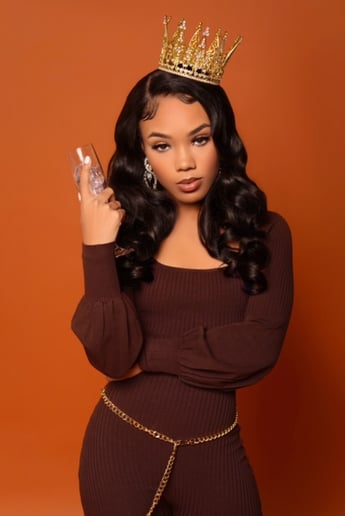 Gallery photo 1 of Ivey Amour