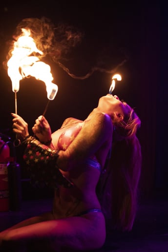 Gallery photo 9 of Ivizia Dakini