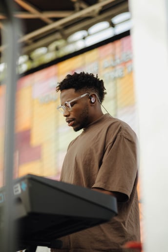 Gallery photo 1 of Andrae Thomas