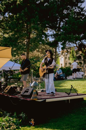 Gallery photo 5 of IZI band - soulful atmospheres