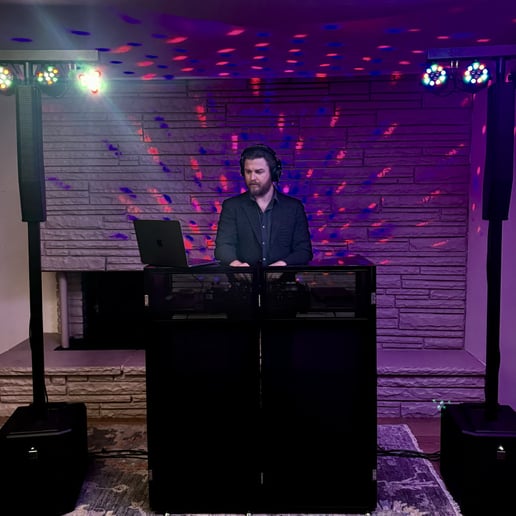 Gallery photo 1 of Andrew Nelson Music