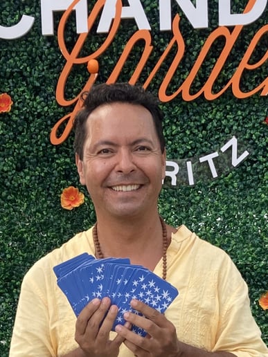 Gallery photo 1 of J. Oracle - Tarot Card Reader