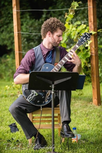 Gallery photo 3 of Jack Beyler, Solo Guitarist