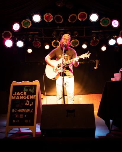 Gallery photo 1 of Jack Mangene - Acoustic
