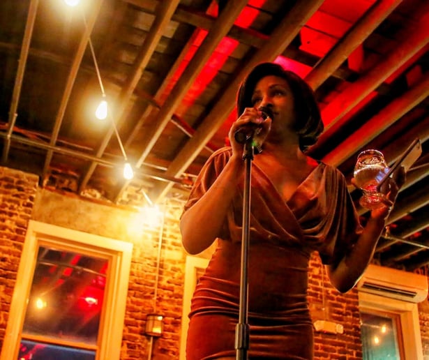 Gallery photo 4 of Jackie Brown