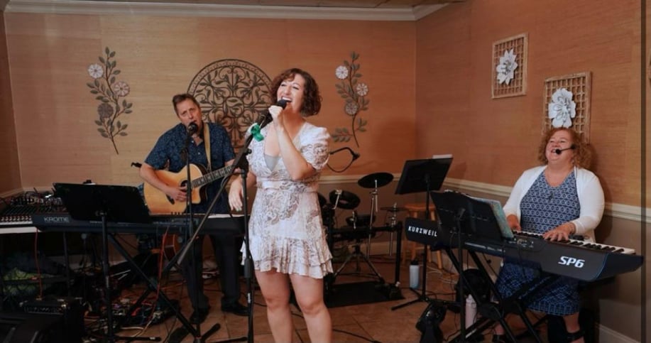 Gallery photo 1 of Jackie & the Boomers