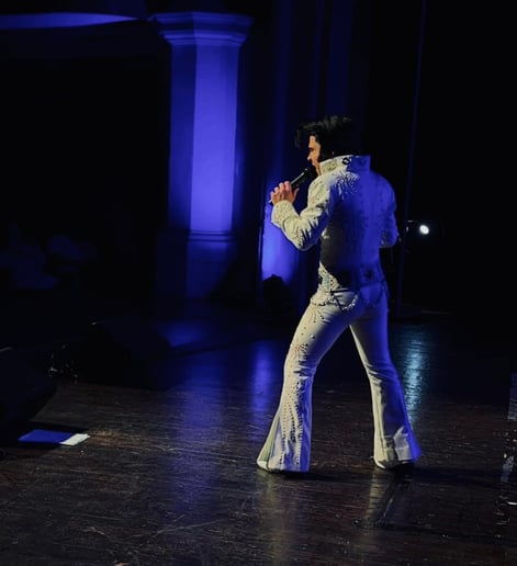 Gallery photo 2 of Jacob Eder as Elvis