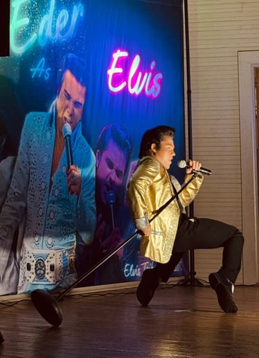 Gallery photo 4 of Jacob Eder as Elvis