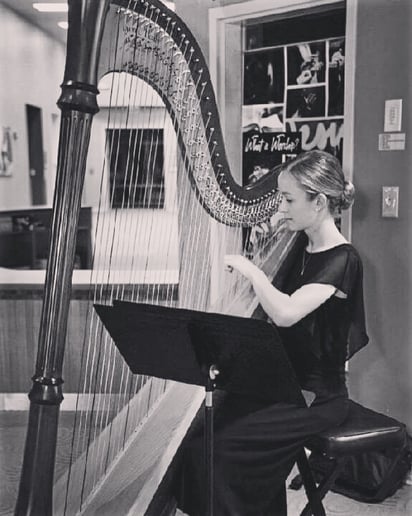 Gallery photo 7 of Jacy Cina, Harpist