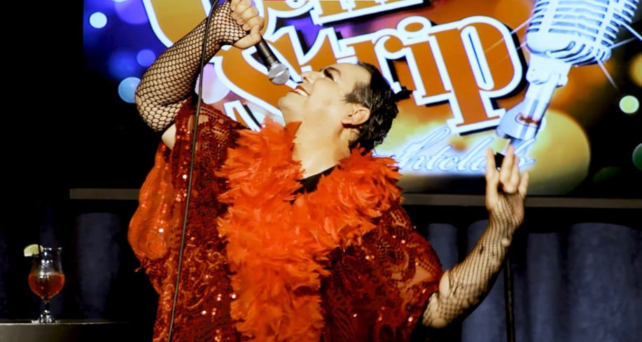Gallery photo 7 of Jade Esteban Estrada