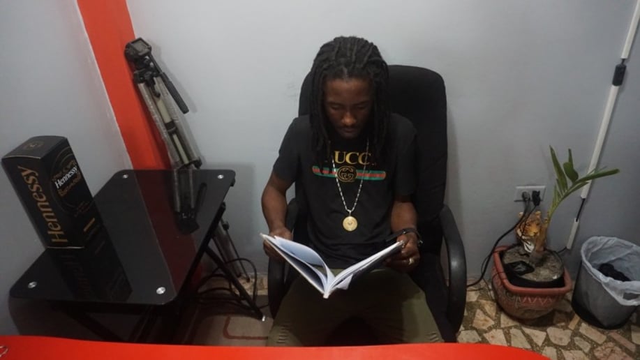 Gallery photo 3 of Jah Wariyah