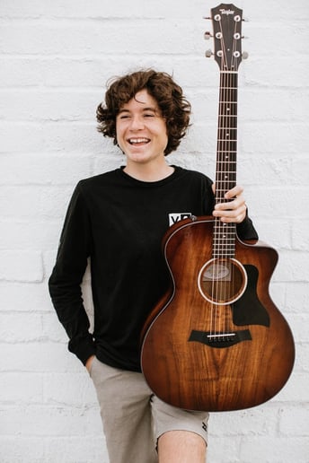 Gallery photo 1 of Jake Lyons Music