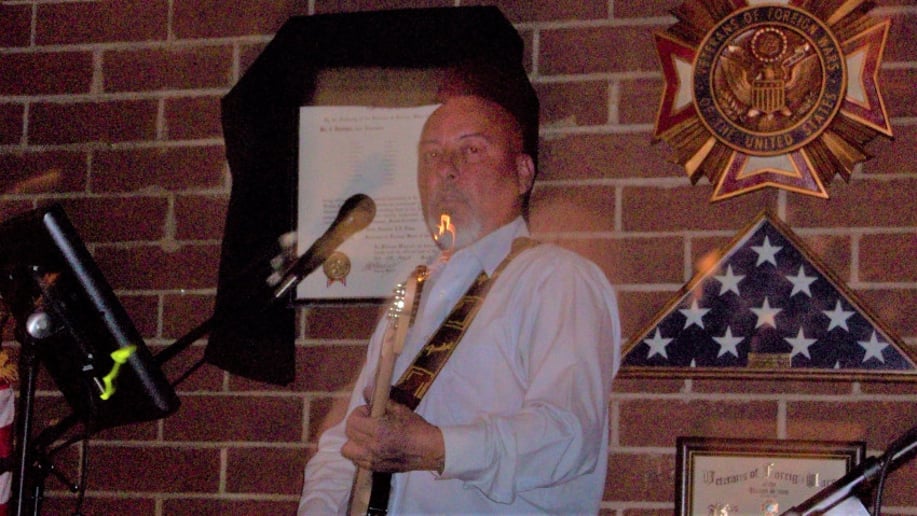 Gallery photo 3 of Jake & The Invisibles