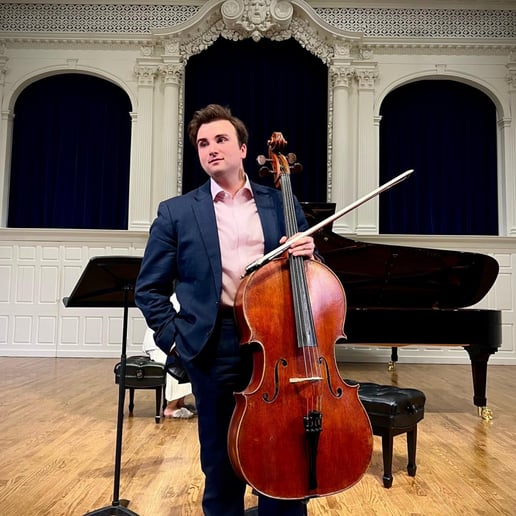 Gallery photo 4 of Jakob Taylor, Cellist