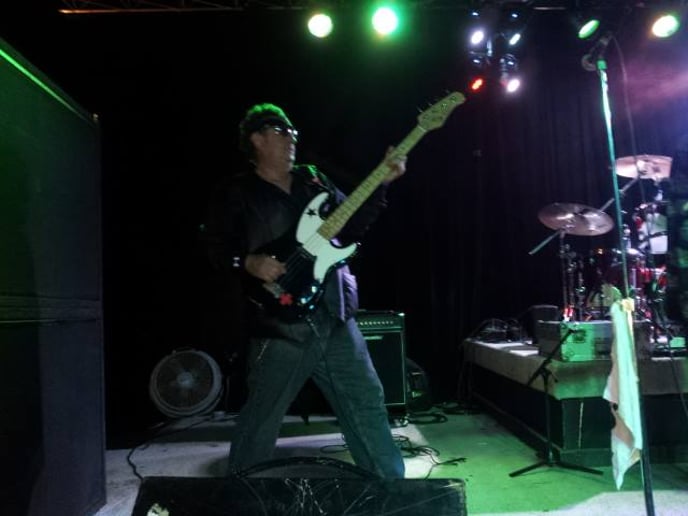 Gallery photo 2 of STRAY DAWG BAND