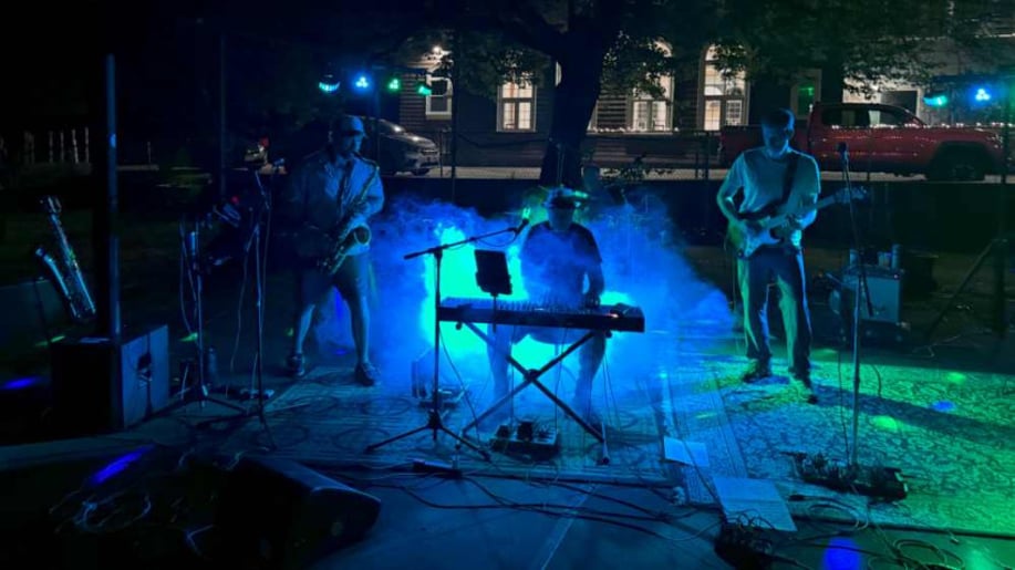 Gallery photo 6 of Jamdemic Band