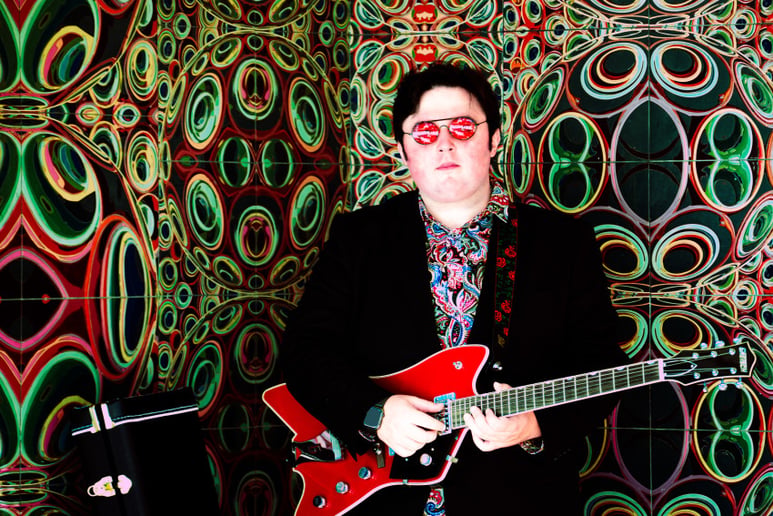 Gallery photo 9 of James Booth & The Return