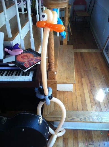 Gallery photo 8 of James Creel and His Balloonery