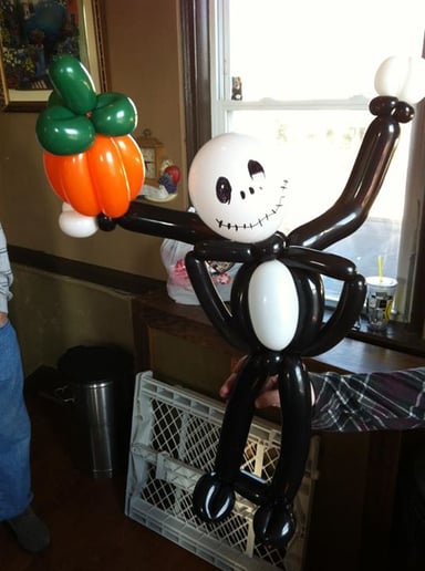 Gallery photo 9 of James Creel and His Balloonery