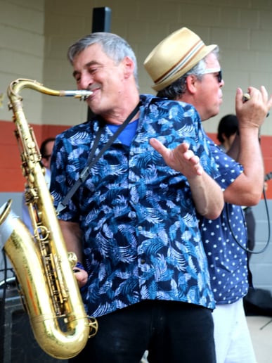 Gallery photo 7 of James Day and the Fish Fry
